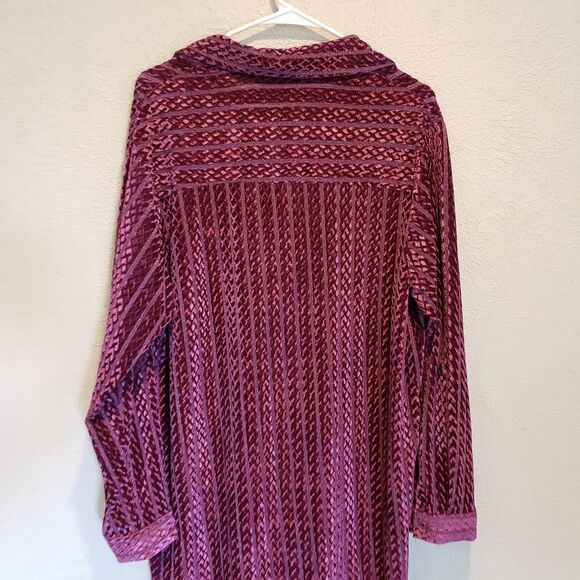 Umgee Texture Curved Hem Button Down Shirt Dress Size M Purple - Picture 7 of 7